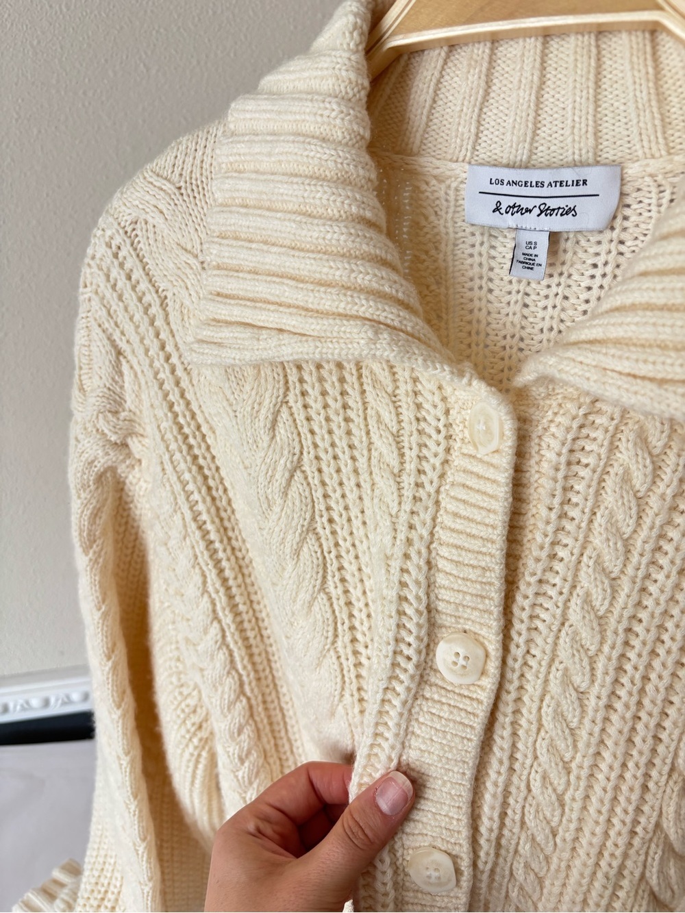 & Other Stories Wool Cream White Cable Knit Button-Up Sweater Cardigan Small - Picture 5 of 10